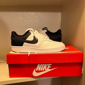 Womens Nike Court Vision Low